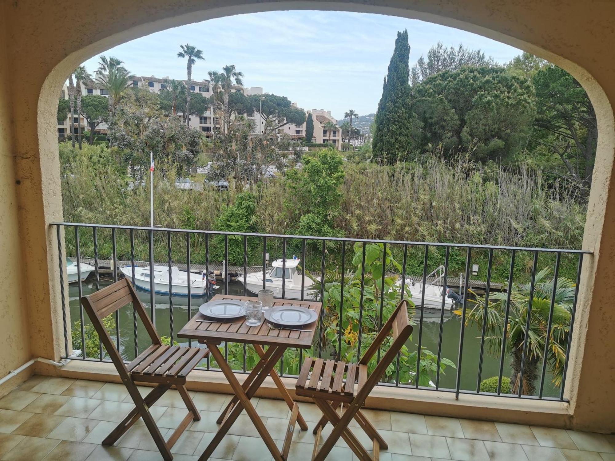 T2 Au Coeur Du Golfe De Saint Tropez Apartment โคโกแล็ง ภายนอก รูปภาพ